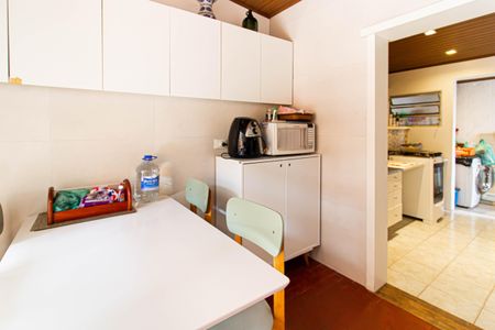 Casa à venda com 120m², 2 quartos e 2 vagas Casa à venda com 120m², 2 quartos e 2 vagasCopa