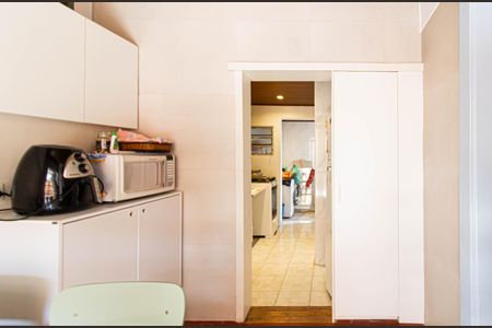 Casa à venda com 120m², 2 quartos e 2 vagas Casa à venda com 120m², 2 quartos e 2 vagasCopa