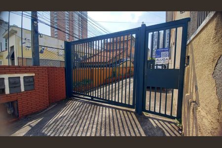 Casa à venda com 120m², 2 quartos e 2 vagas Casa à venda com 120m², 2 quartos e 2 vagasFachada + Plaquinha