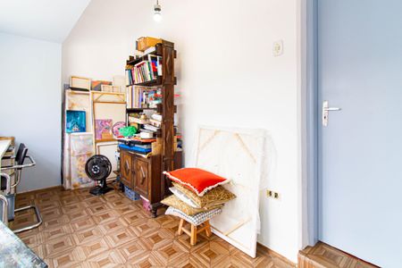 Casa à venda com 120m², 2 quartos e 2 vagas Casa à venda com 120m², 2 quartos e 2 vagasJardim de inverno