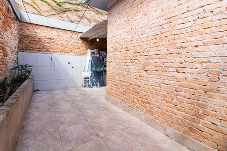 Casa à venda com 120m², 2 quartos e 2 vagas Casa à venda com 120m², 2 quartos e 2 vagasÁrea externa