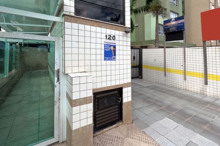 Studio para alugar com 24m², 1 quarto e sem vagaFachada | Adesivo/Placa Quintoandar instalado 