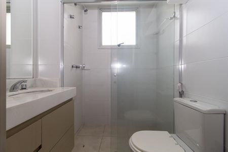 Apartamento para alugar com 68m², 2 quartos e 2 vagasBanheiro 