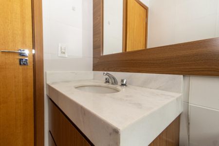 Apartamento para alugar com 68m², 2 quartos e 2 vagasBanheiro
