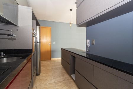 Apartamento para alugar com 68m², 2 quartos e 2 vagasCozinha