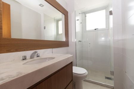 Apartamento para alugar com 68m², 2 quartos e 2 vagasBanheiro 