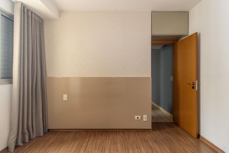 Apartamento para alugar com 68m², 2 quartos e 2 vagasQuarto