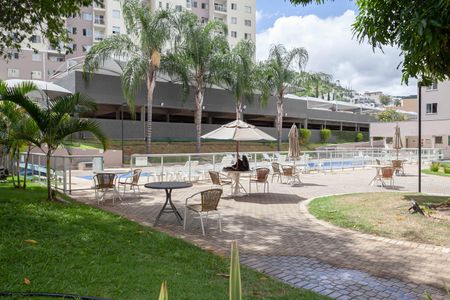 Apartamento para alugar com 71m², 2 quartos e 1 vagaÁrea comum - Piscina