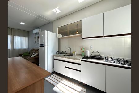 Casa para alugar com 124m², 3 quartos e 2 vagasCozinha 