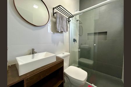 Casa para alugar com 124m², 3 quartos e 2 vagasBanheiro suíte 