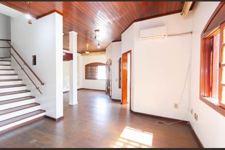 Casa para alugar com 4 quartos, 363m² em Igara, Canoas