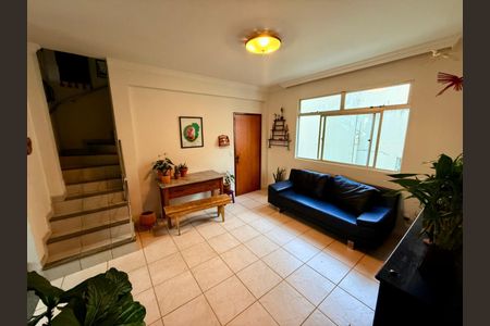 Apartamento à venda com 4 quartos, 142m² em Santa Efigênia, Belo Horizonte