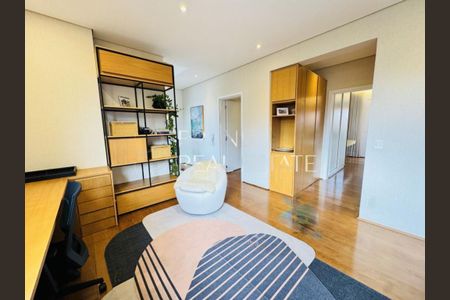 Casa à venda com 4 quartos, 530m² em Brooklin, São Paulo