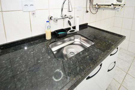 Apartamento para alugar com 75m², 2 quartos e sem vagacozinha