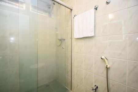 Apartamento para alugar com 75m², 2 quartos e sem vagabanheiro