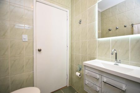 Apartamento para alugar com 75m², 2 quartos e sem vagabanheiro
