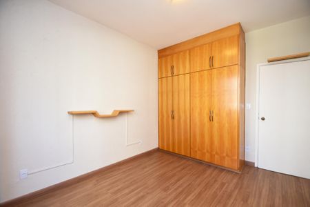 Apartamento para alugar com 75m², 2 quartos e sem vagaquarto 1