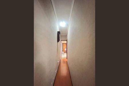 Casa à venda com 90m², 2 quartos e 2 vagasCorredor