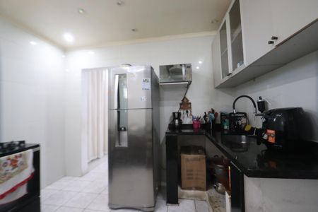 Casa à venda com 320m², 4 quartos e 4 vagasCozinha - Casa 2