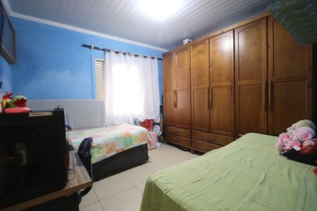 Casa à venda com 320m², 4 quartos e 4 vagasQuarto 2 - Casa 1