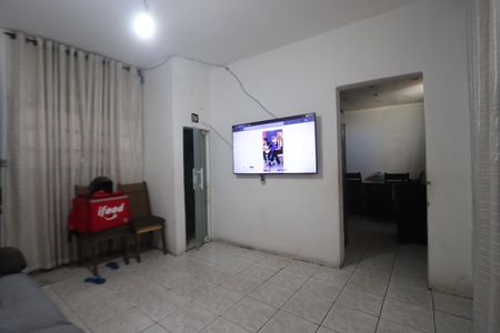 Casa à venda com 320m², 4 quartos e 4 vagasSala - Casa 2