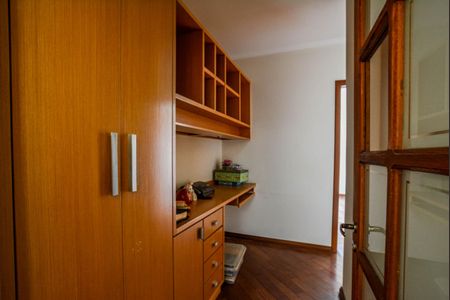 Corredor de apartamento à venda com 3 quartos, 102m² em Vila Floresta, Santo André