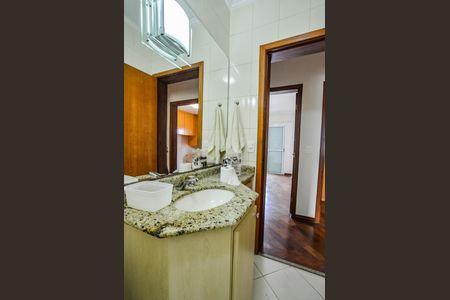 Apartamento à venda com 102m², 3 quartos e 2 vagas Apartamento à venda com 102m², 3 quartos e 2 vagasBanheiro Social