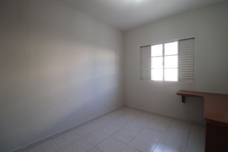Quarto 1 de casa para alugar com 3 quartos, 196m² em Brasil, Uberlândia