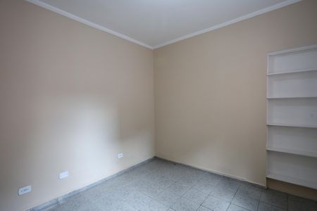 quarto 2 de casa para alugar com 3 quartos, 55m² em Vila Franca, São Paulo