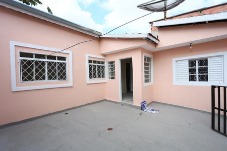 Casa para alugar com 55m², 3 quartos e 1 vagaquintal