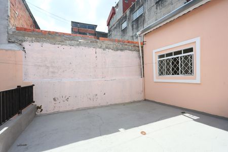 Casa para alugar com 55m², 3 quartos e 1 vagaquintal