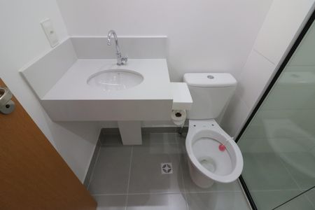 Banheiro de apartamento para alugar com 1 quarto, 25m² em Centro, Osasco