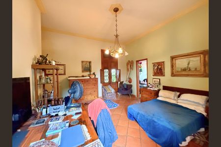 Casa à venda com 398m², 3 quartos e 4 vagasQuarto