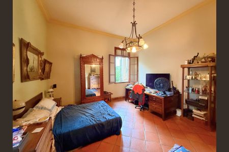 Casa à venda com 398m², 3 quartos e 4 vagasQuarto 