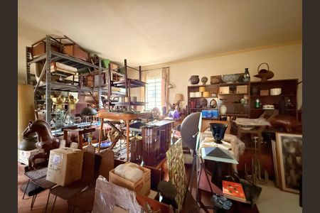 Casa à venda com 398m², 3 quartos e 4 vagasQuarto da bagunça