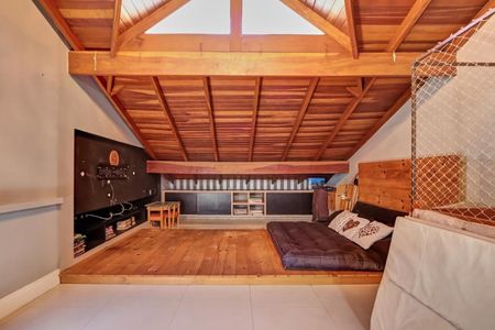 Casa de condomínio à venda com 180m², 3 quartos e 3 vagasQuarto