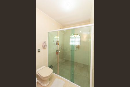 Casa à venda com 300m², 3 quartos e 3 vagas Casa à venda com 300m², 3 quartos e 3 vagasBanheiro da Suíte