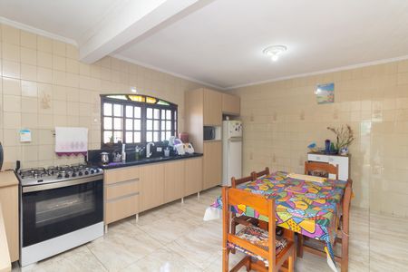 Casa à venda com 300m², 3 quartos e 3 vagas Casa à venda com 300m², 3 quartos e 3 vagasCozinha