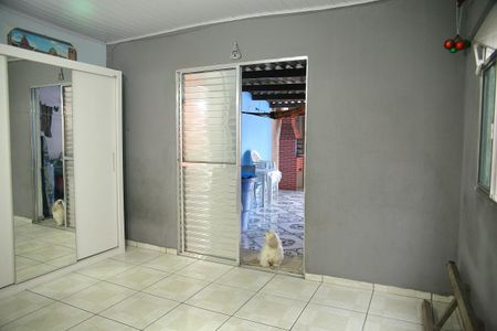 Casa à venda com 76m², 3 quartos e 2 vagasÁrea de convivência 