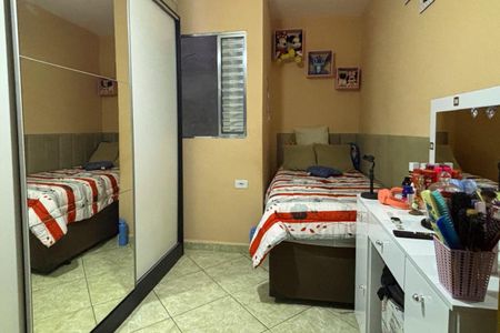 Casa à venda com 76m², 3 quartos e 2 vagasQuarto 2 