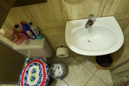 Casa à venda com 76m², 3 quartos e 2 vagasBanheiro da Suíte v