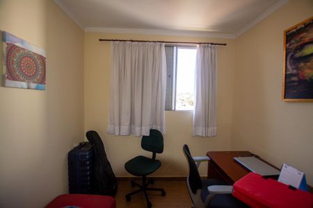 Apartamento à venda com 57m², 2 quartos e 1 vagaQuarto 2
