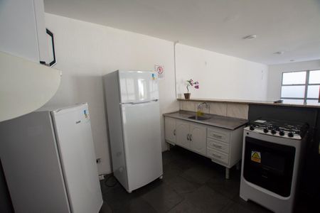 Apartamento à venda com 57m², 2 quartos e 1 vaga Salão de festas - cozinha