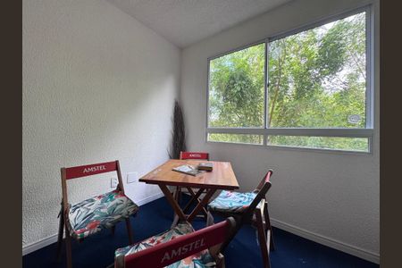 Sala de apartamento para alugar com 2 quartos, 45m² em Vargem Pequena, Rio de Janeiro