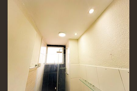 Banheiro de apartamento para alugar com 2 quartos, 44m² em Campo Grande, Rio de Janeiro