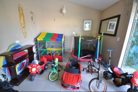Casa à venda com 510m², 4 quartos e 6 vagasBrinquedoteca