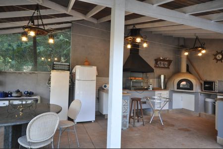 Casa à venda com 510m², 4 quartos e 6 vagasChurrasqueira
