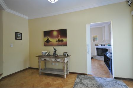 Casa à venda com 510m², 4 quartos e 6 vagasHall de circulação