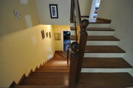 Casa à venda com 510m², 4 quartos e 6 vagasEscada