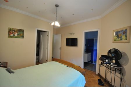 Casa à venda com 510m², 4 quartos e 6 vagasu